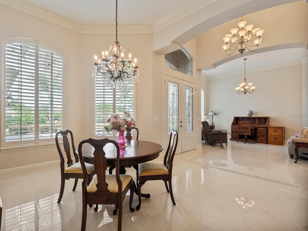 Chandelier, Dining room, Interior