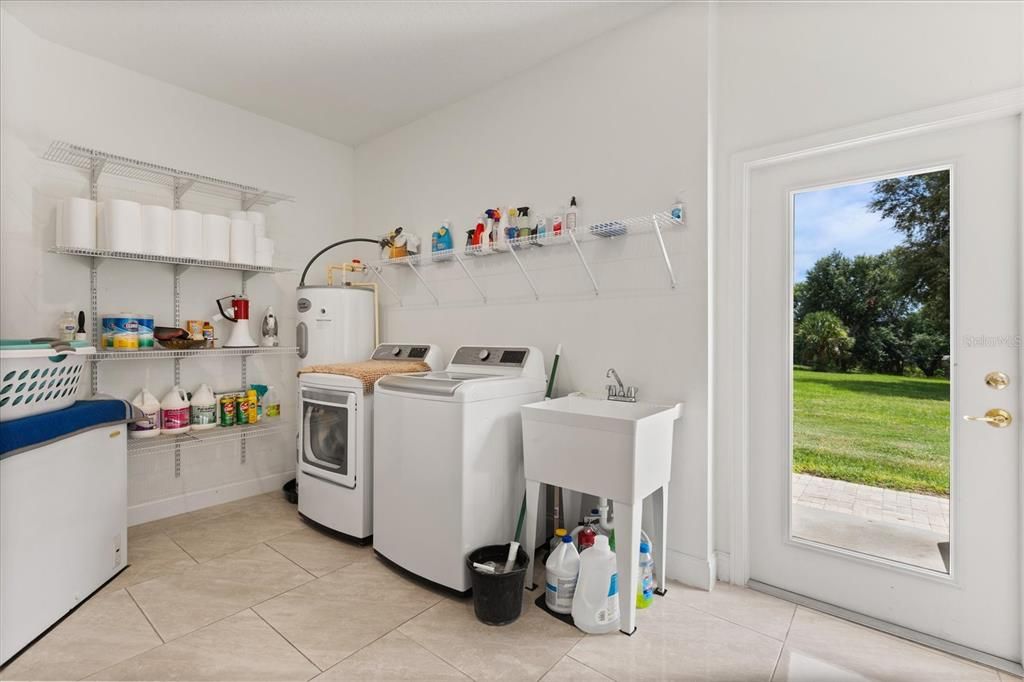 Interior, Washer