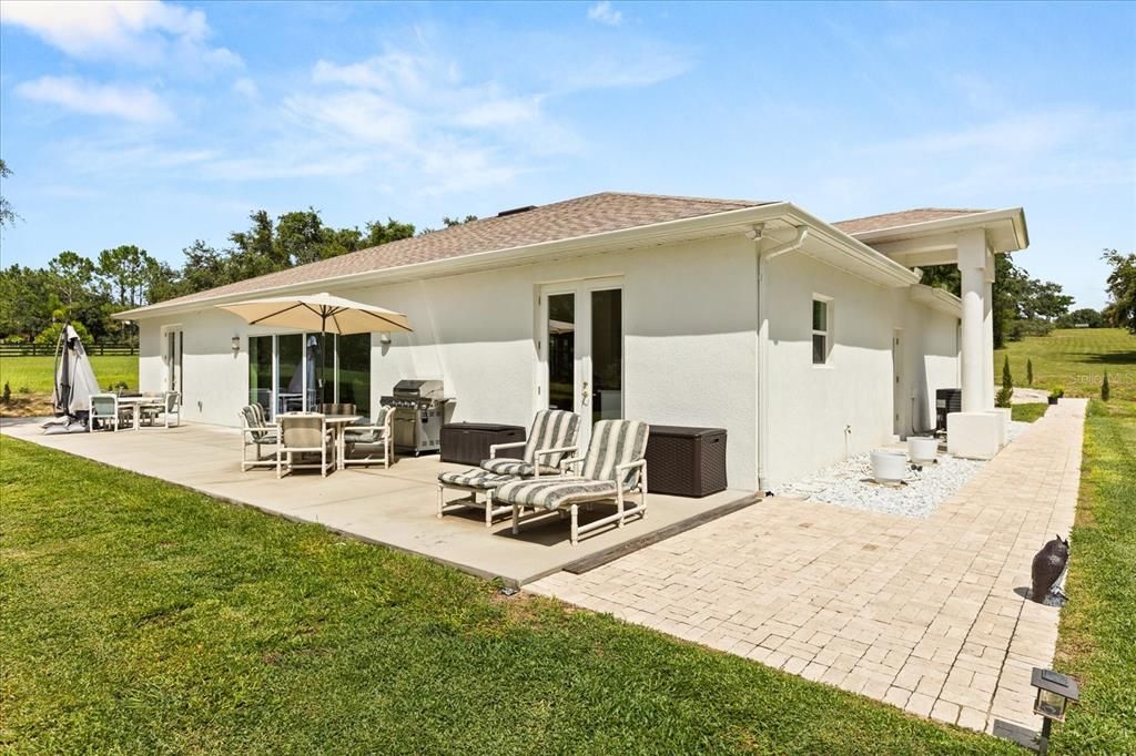Backyard, Exterior
