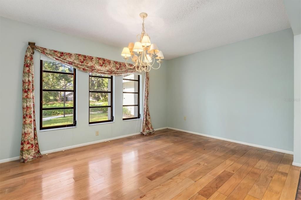 Chandelier, Empty room, Interior, Wood Texture Flooring