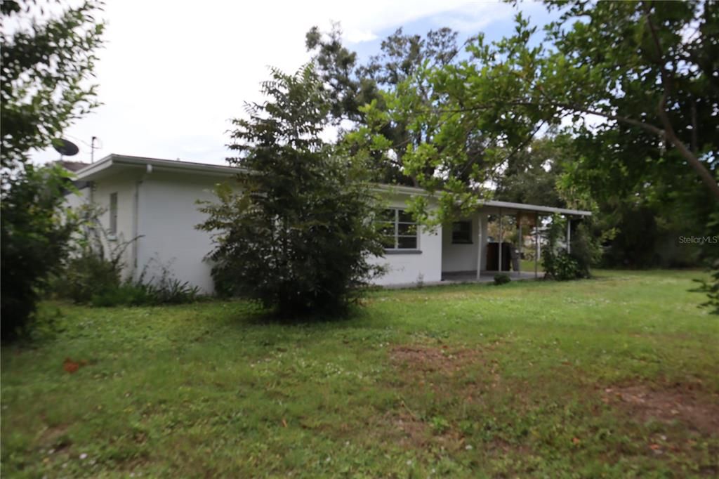 Backyard, Exterior