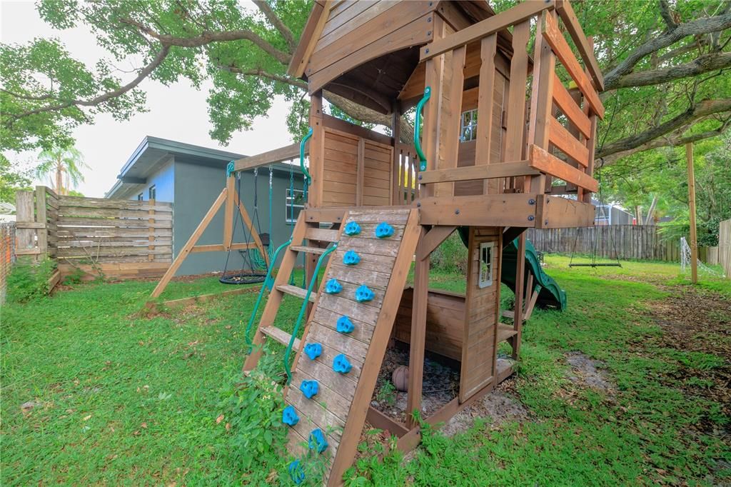 Backyard, Exterior, Playground