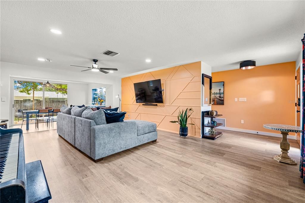 Interior, Living room, Recessed Lighting, Wood Texture Flooring
