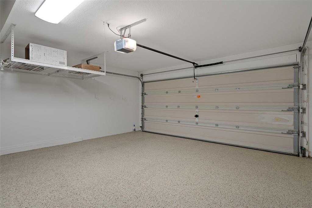 Garage, Interior