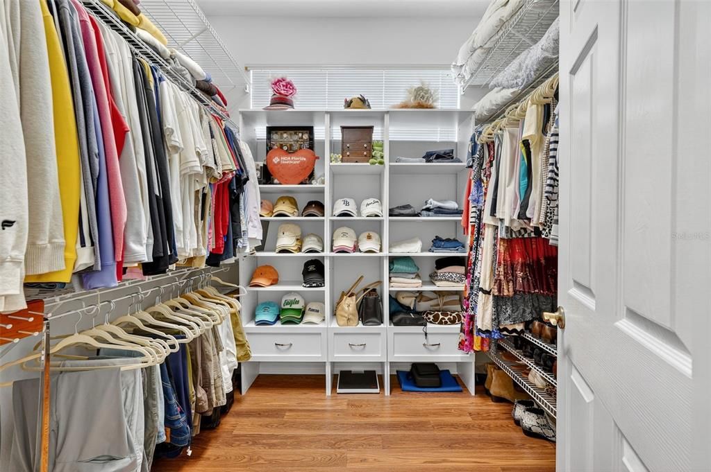 Interior, Walk-in Closets, Wood Texture Flooring