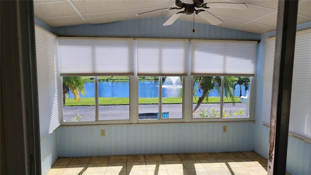 Interior, Sun Room, Water