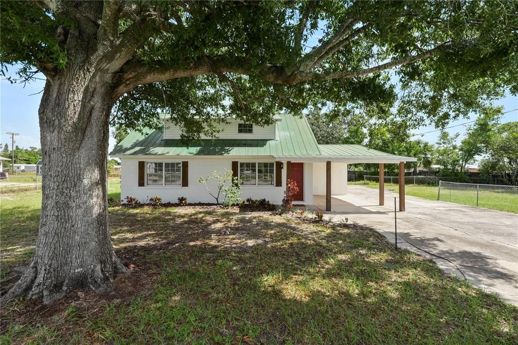Backyard, Exterior, Facade, Ranch
