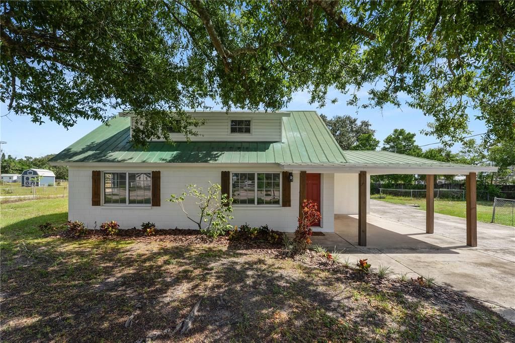 Backyard, Exterior, Facade, Ranch
