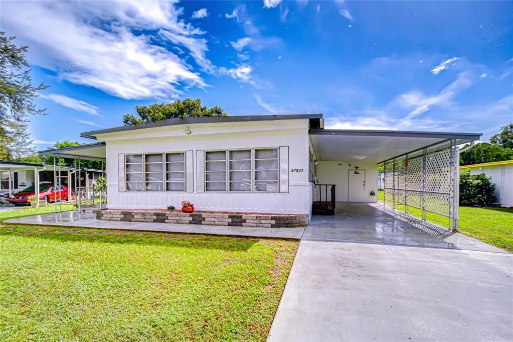Backyard, Exterior, Facade, Ranch