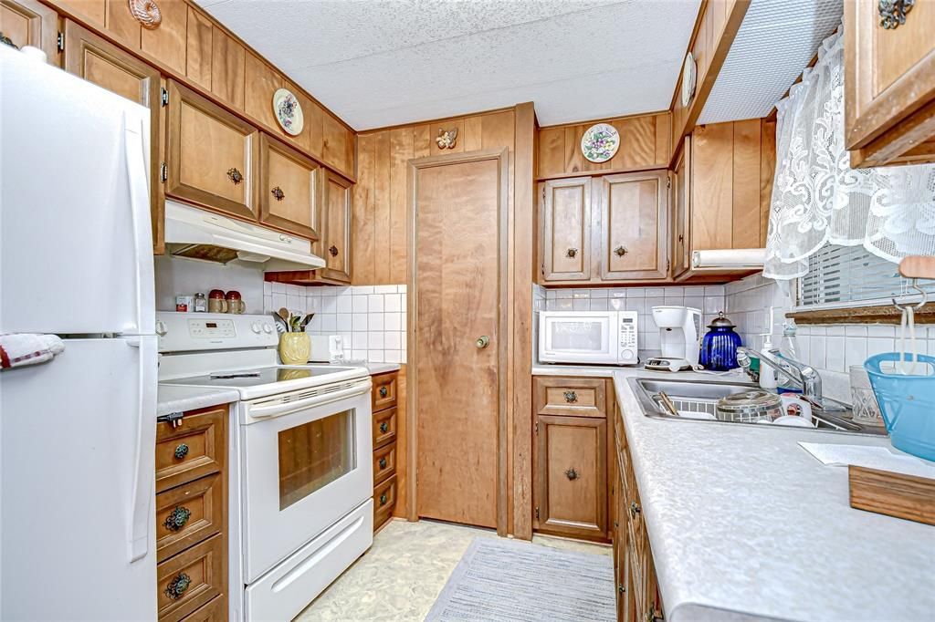 Interior, Kitchen