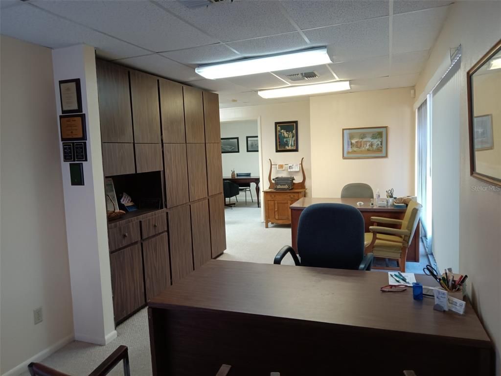 Home Office, Interior
