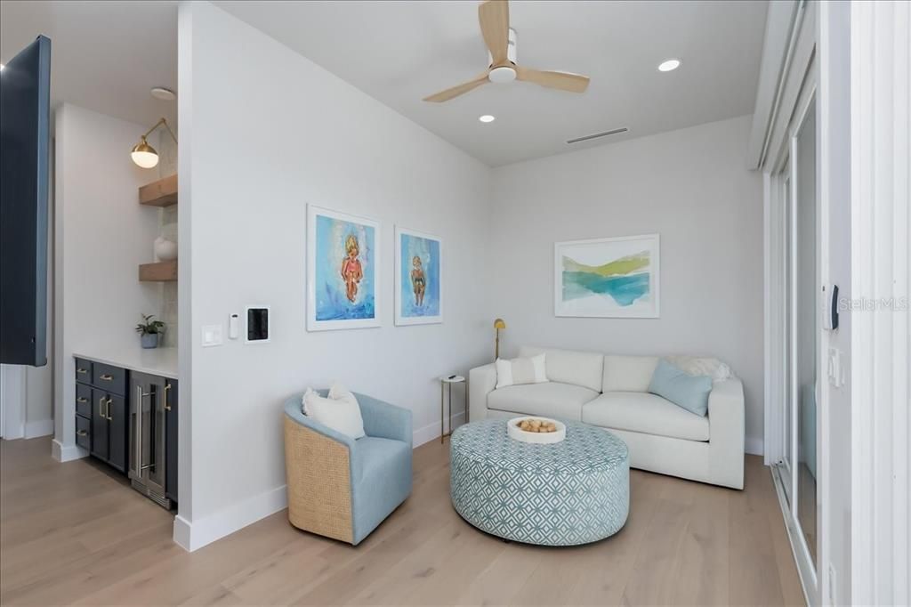 Interior, Living room, Pendant Lights, Recessed Lighting, Wood Texture Flooring