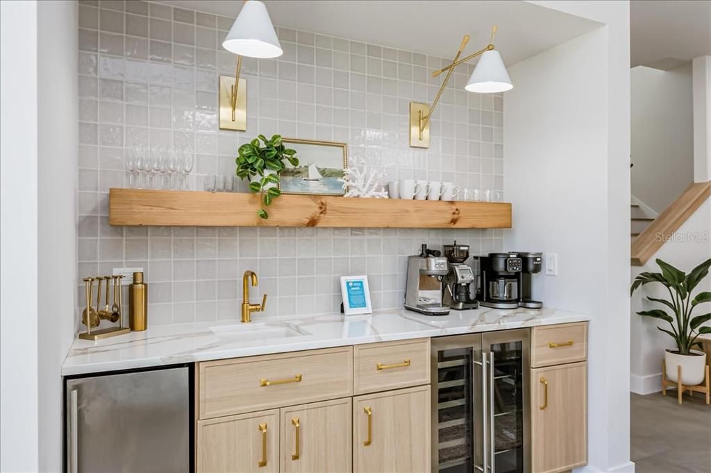 Interior, Kitchen, Pendant Lights, Stainless Steel Appliances