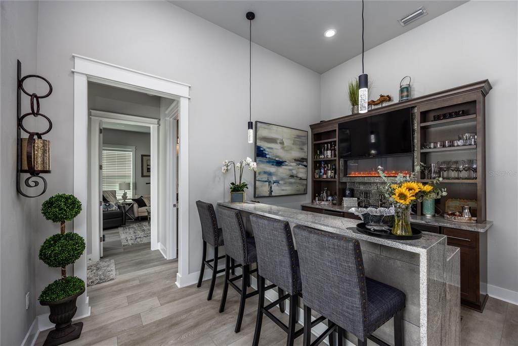 Interior, Pendant Lights, Recessed Lighting, Wood Texture Flooring