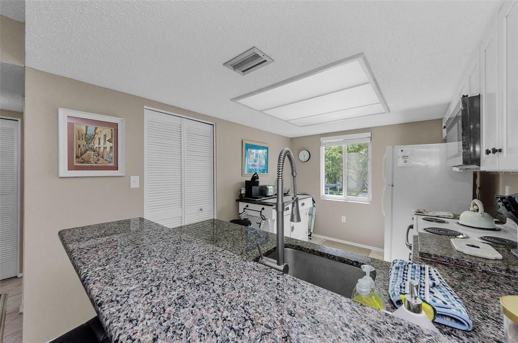 Fitness Equipment, Interior, Kitchen