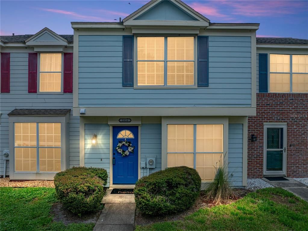 Exterior, Facade, Brick Facade, Rowhouse