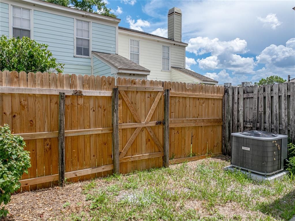 Exterior, Hot Tub