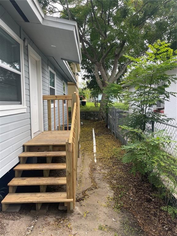 Backyard, Exterior