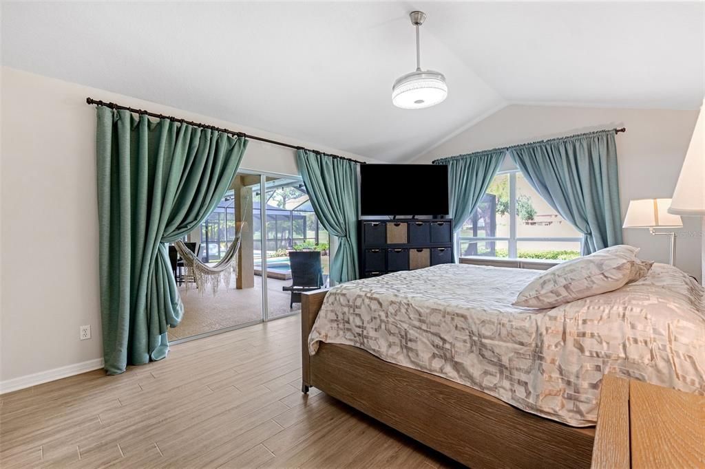 Bedroom, Interior, Pendant Lights, Wood Texture Flooring