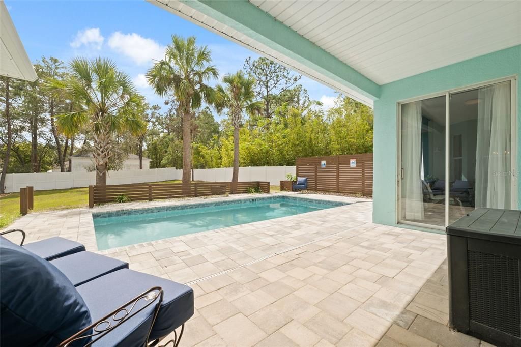 Exterior, Pool
