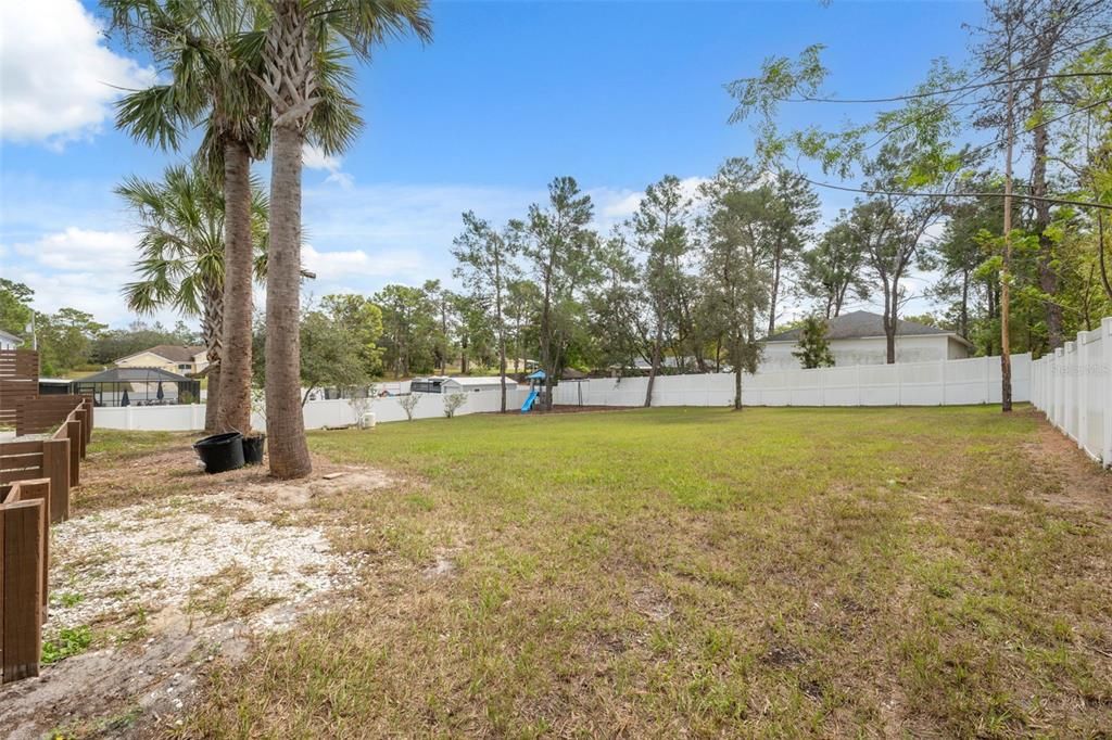 Backyard, Exterior