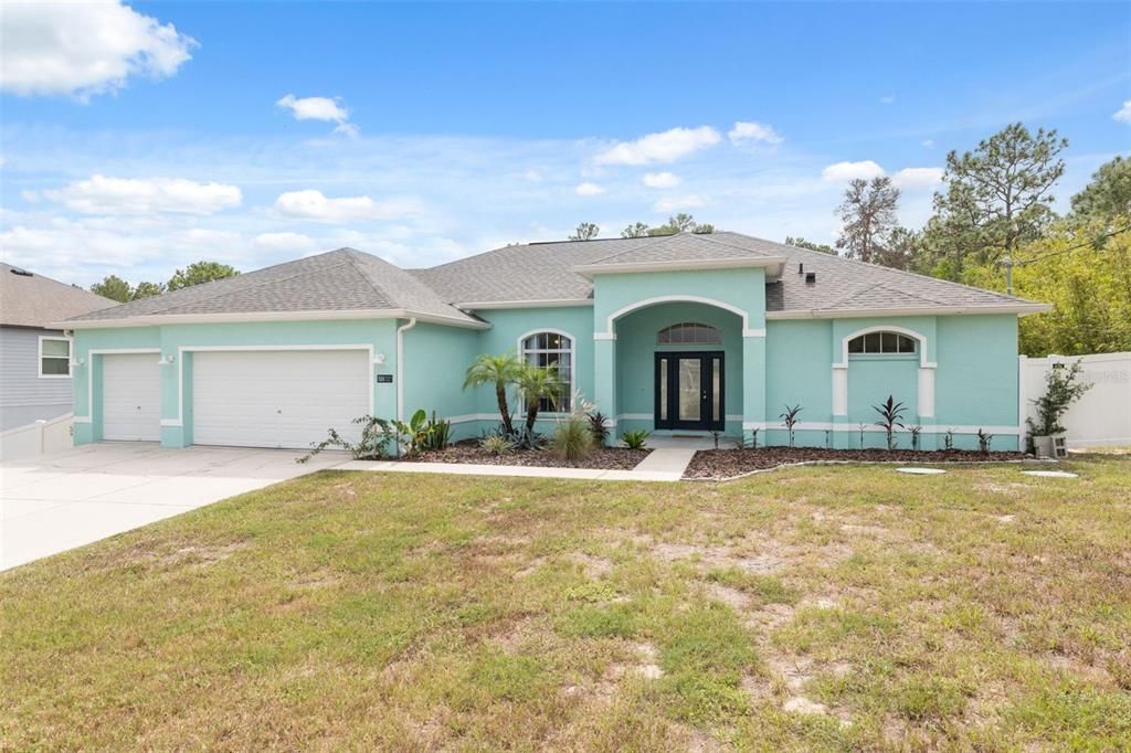 Attached, Backyard, Exterior, Facade, Ranch