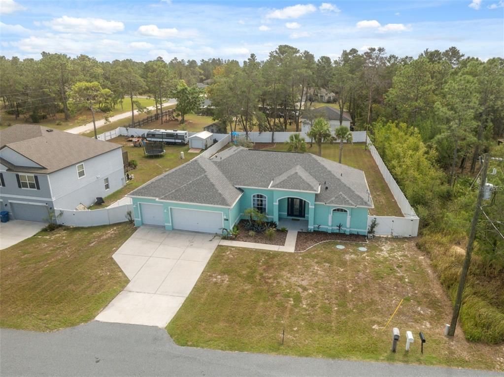 Exterior, Drone
