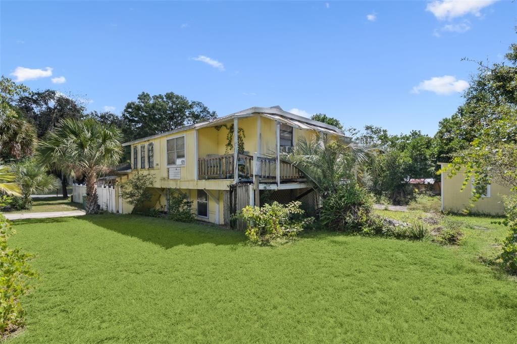 Backyard, Exterior