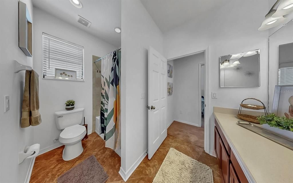Bathroom, Interior, Recessed Lighting