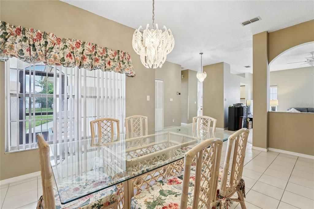 Chandelier, Dining room, Interior, Pendant Lights