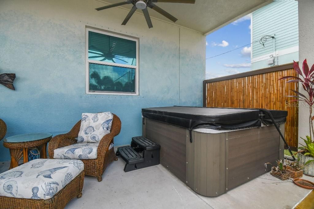 Exterior, Hot Tub