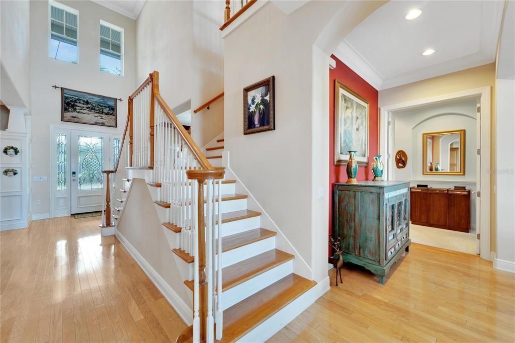 Interior, Recessed Lighting, Wood Texture Flooring