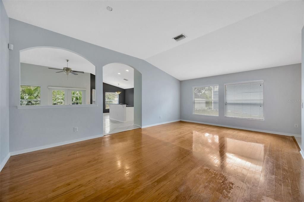 Empty room, Interior, Recessed Lighting, Wood Texture Flooring
