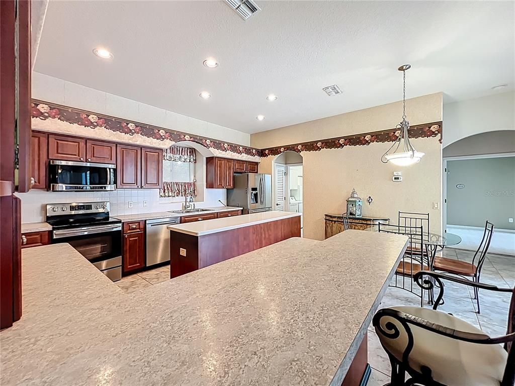 Dining room, Interior, Kitchen, Pendant Lights, Recessed Lighting, Stainless Steel Appliances