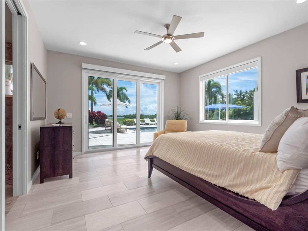 Bedroom, Interior, Recessed Lighting, Water