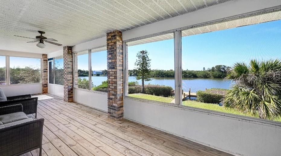 Interior, Sun Room, Water, Wood Texture Flooring