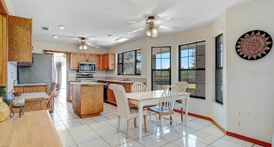 Dining room, Interior, Kitchen, Recessed Lighting, Stainless Steel Appliances