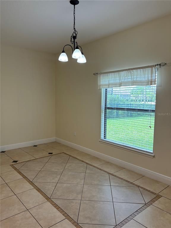 Empty room, Interior, Pendant Lights