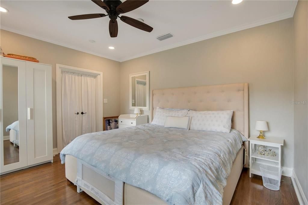 Bedroom, Interior, Recessed Lighting, Wood Texture Flooring