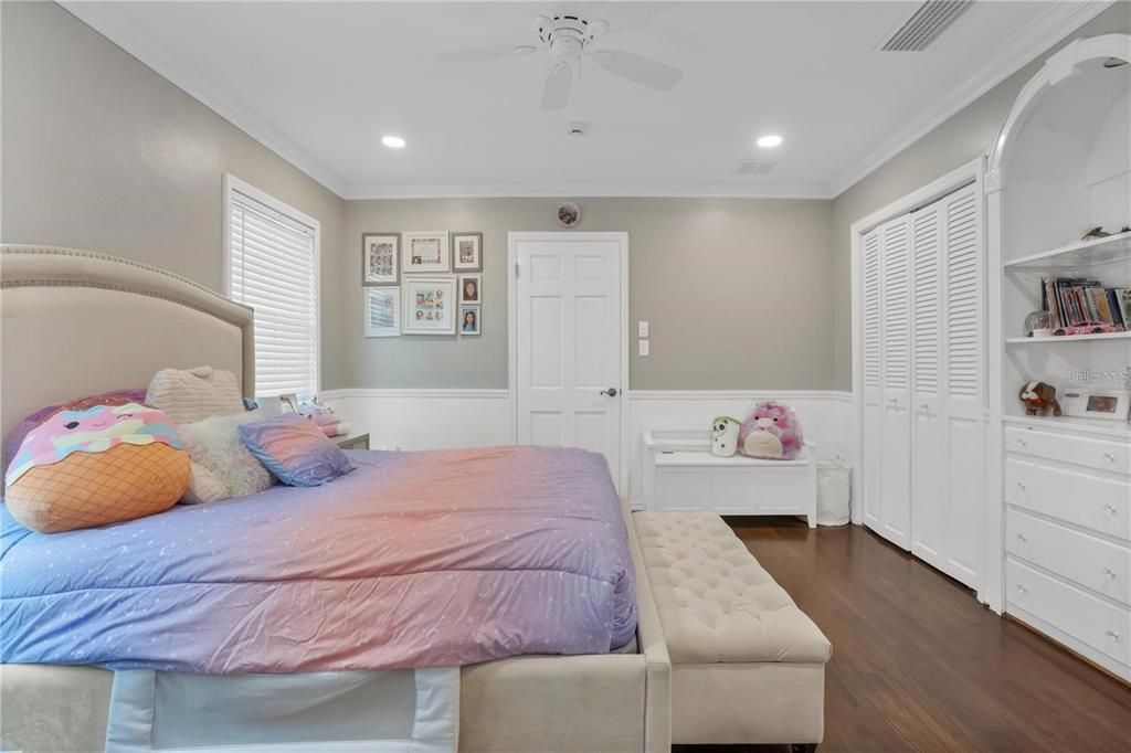 Bedroom, Interior, Recessed Lighting, Wood Texture Flooring