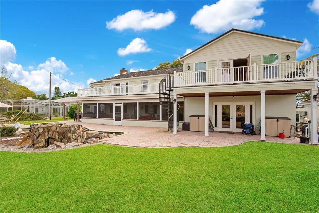 Backyard, Exterior
