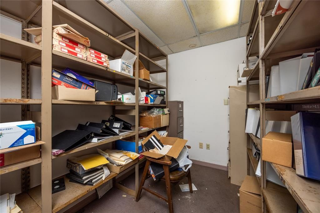 Home Office, Interior