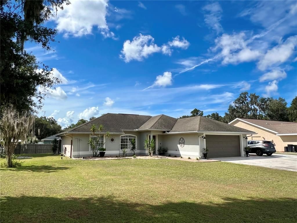 Attached, Backyard, Exterior, Facade, Ranch