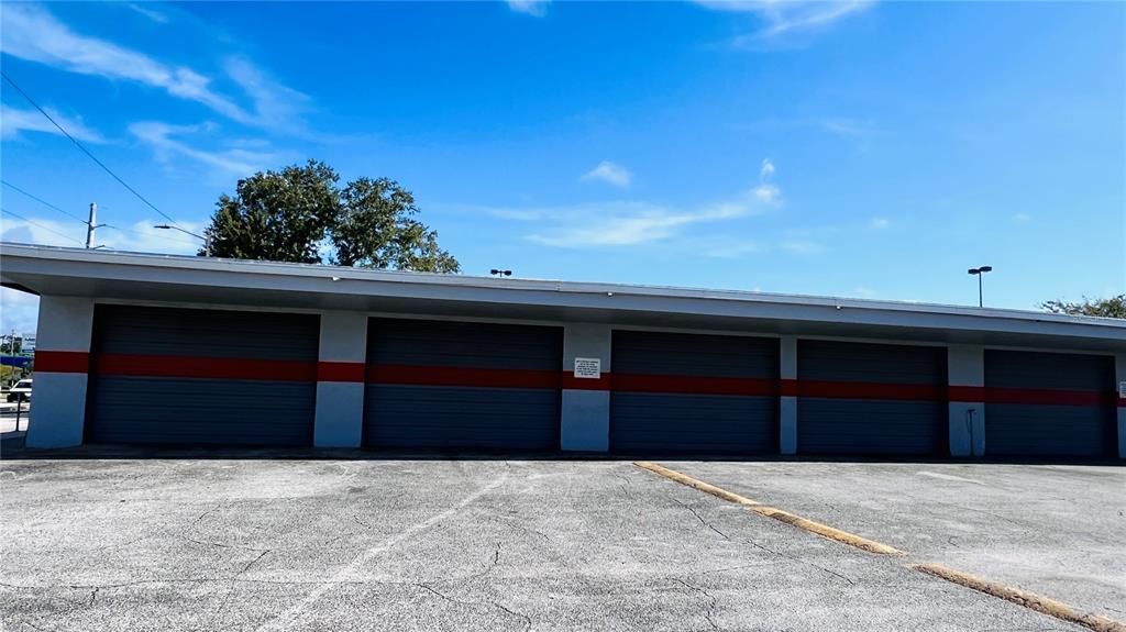 Detached Garage, Exterior