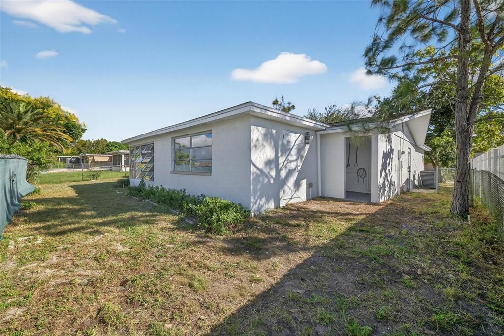 Backyard, Exterior