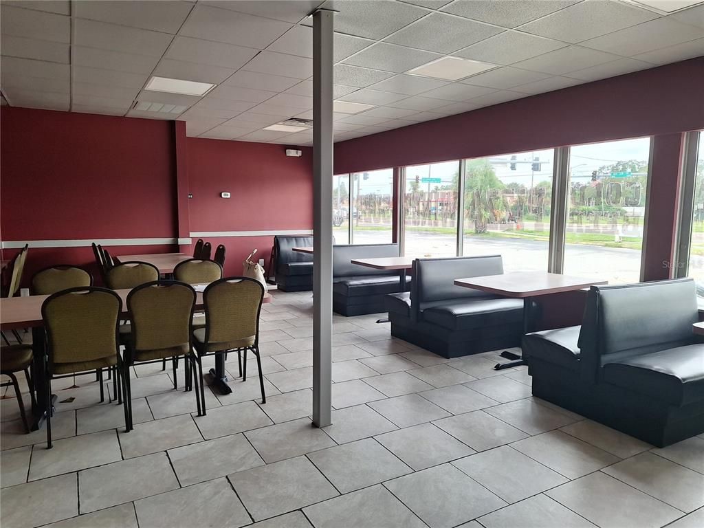 Dining room, Interior