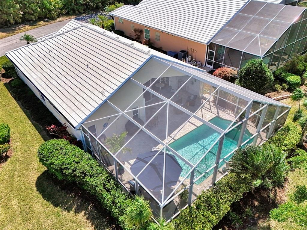 Exterior, Drone