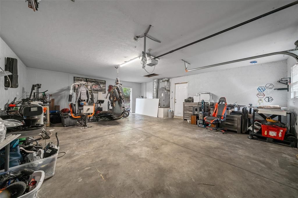 Garage, Interior