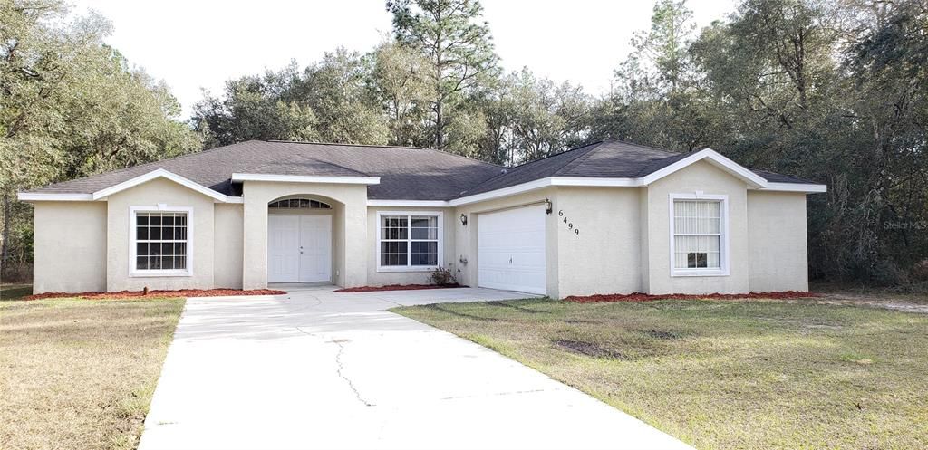 Attached, Backyard, Exterior, Facade, Ranch