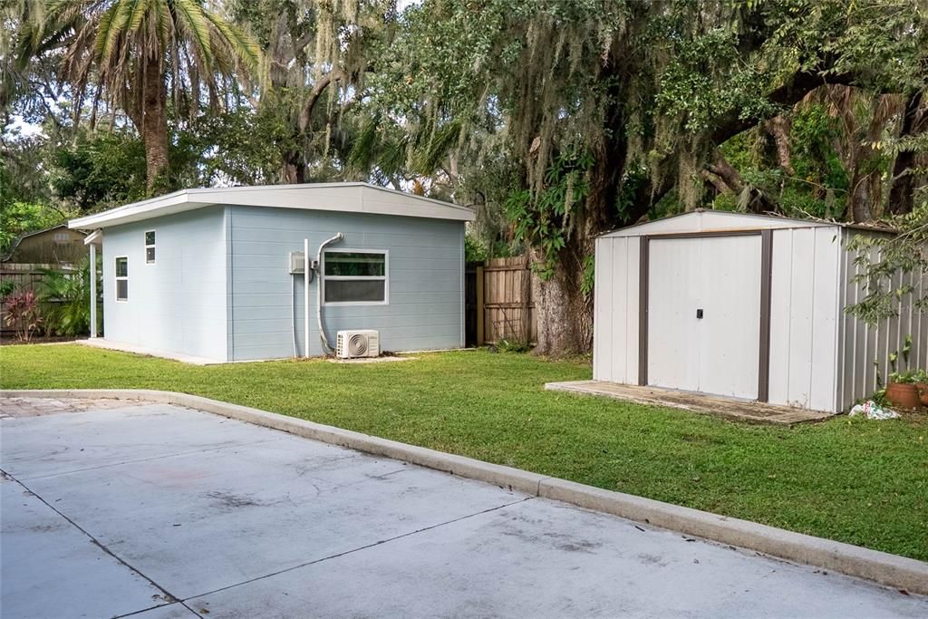 Backyard, Exterior